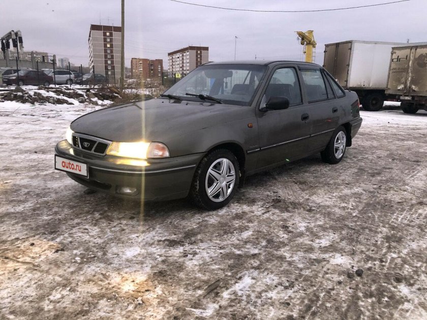 Дэу Нексия серая 2000