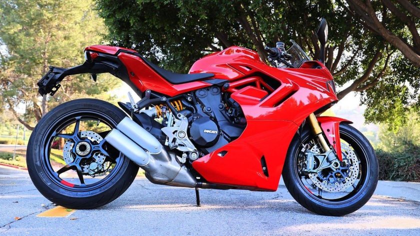 Ducati supersport 950