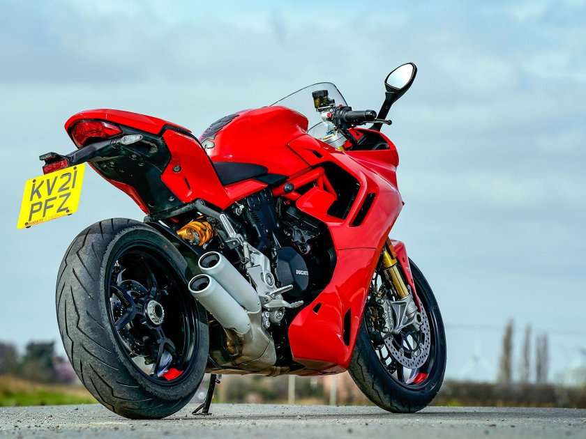 Ducati Supersport 950