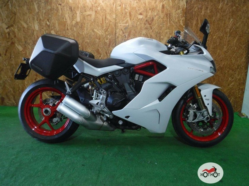 Ducati supersport 950 s