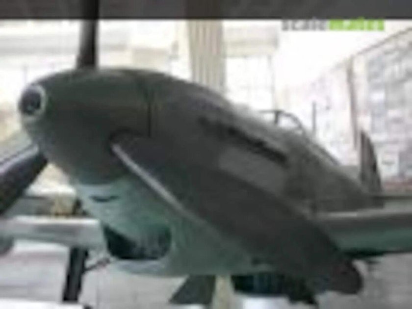 Самолет як 9