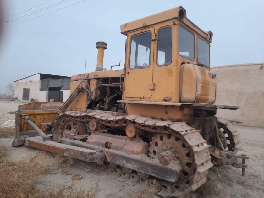 ЧТЗ 170 бульдозер