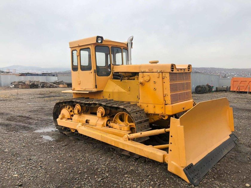 Бульдозер ДТ-130