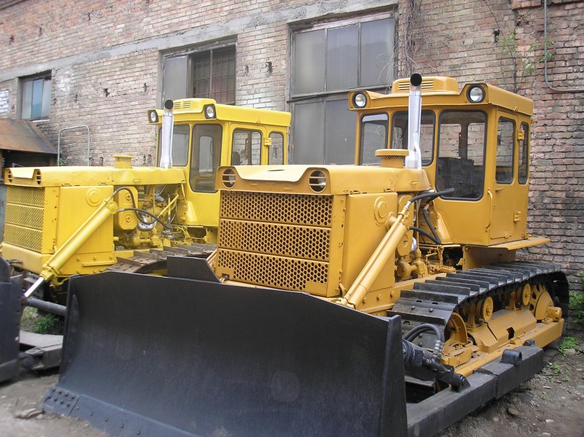 Трактор ЧТЗ 170