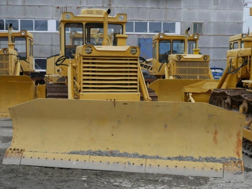 Т-170 бульдозер болотник