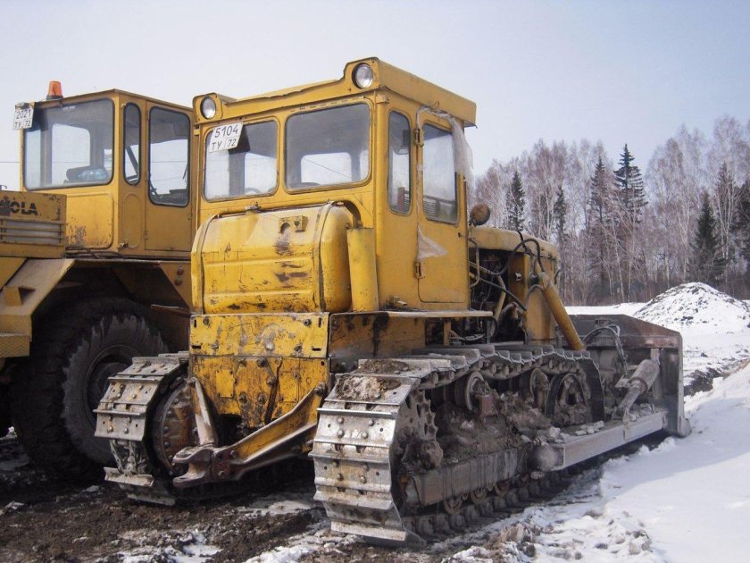 Бульдозер ЧТЗ Т-130