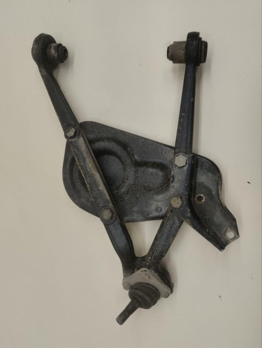 Рычаг нижний правый 2121