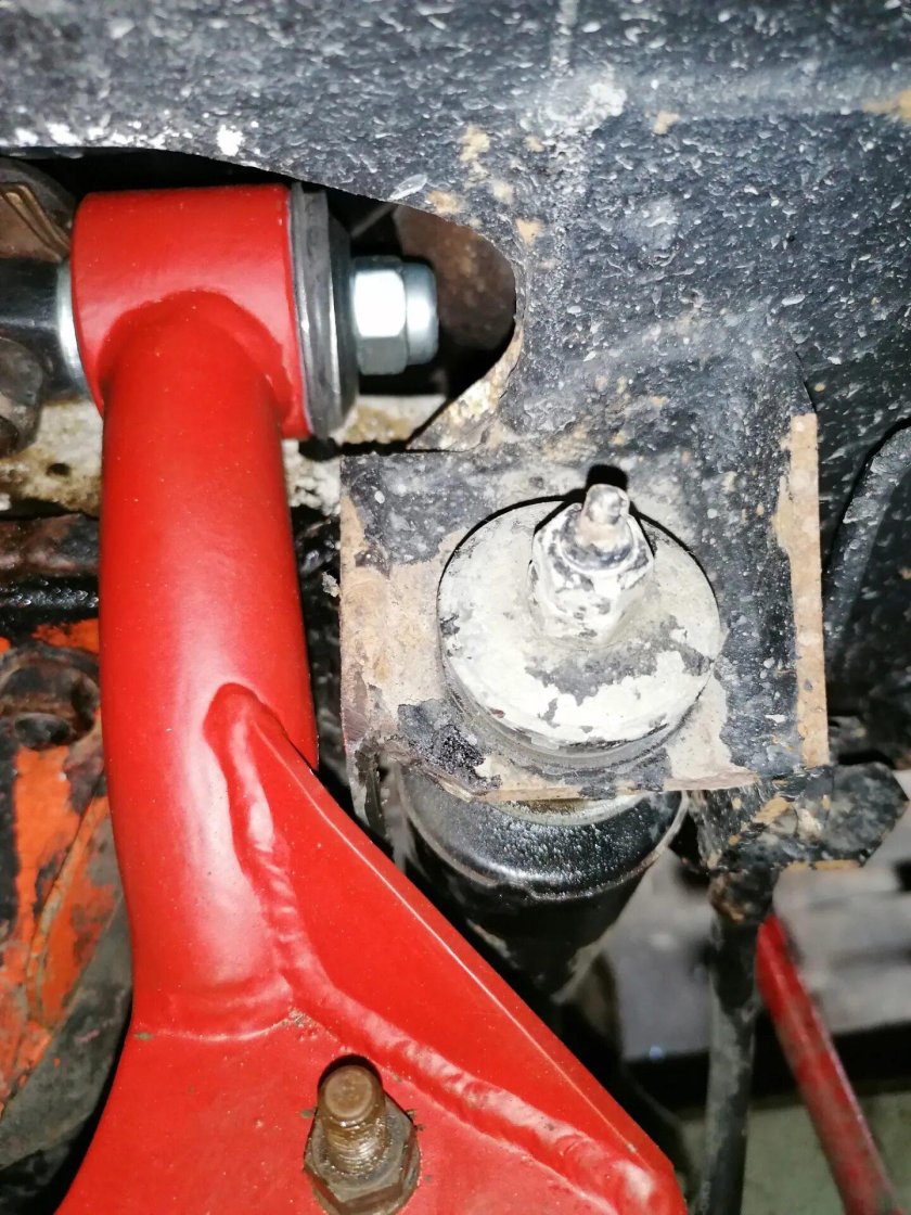 Верхний рычаг Нива Шевроле