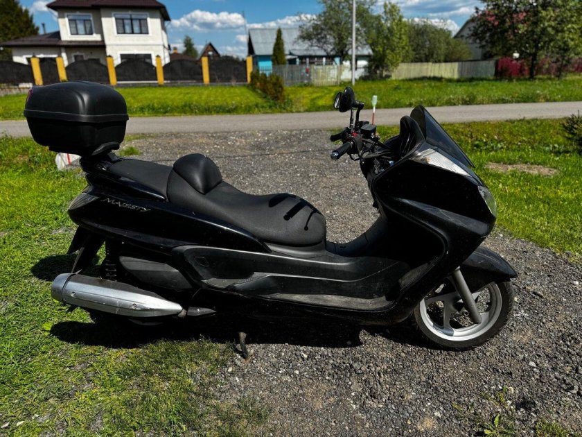 Ямаха маджести 400