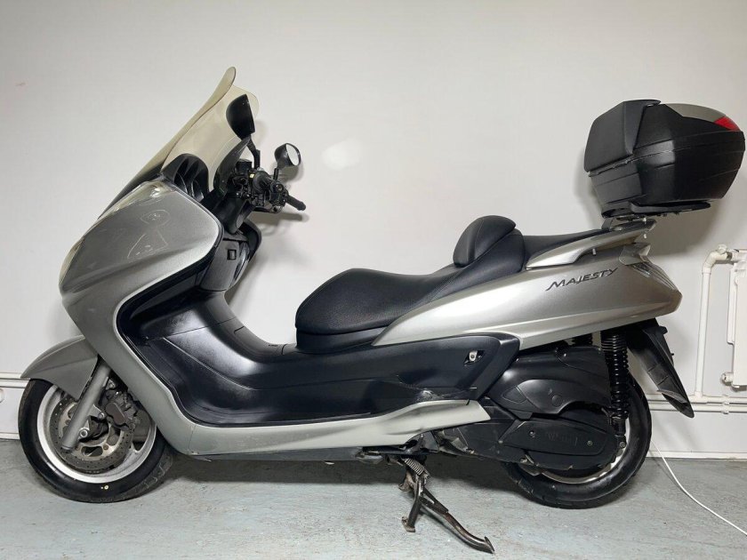 Ямаха маджести 400