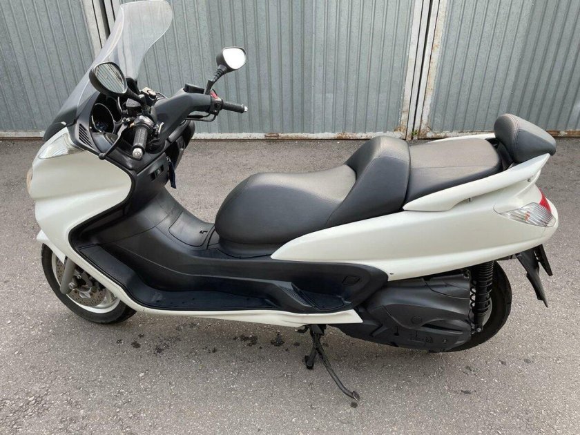 Yamaha majesty 400