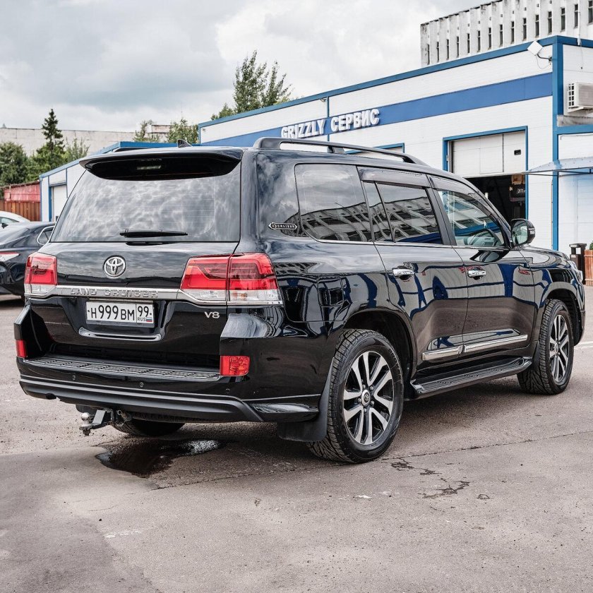 Тойота ленд крузер 200