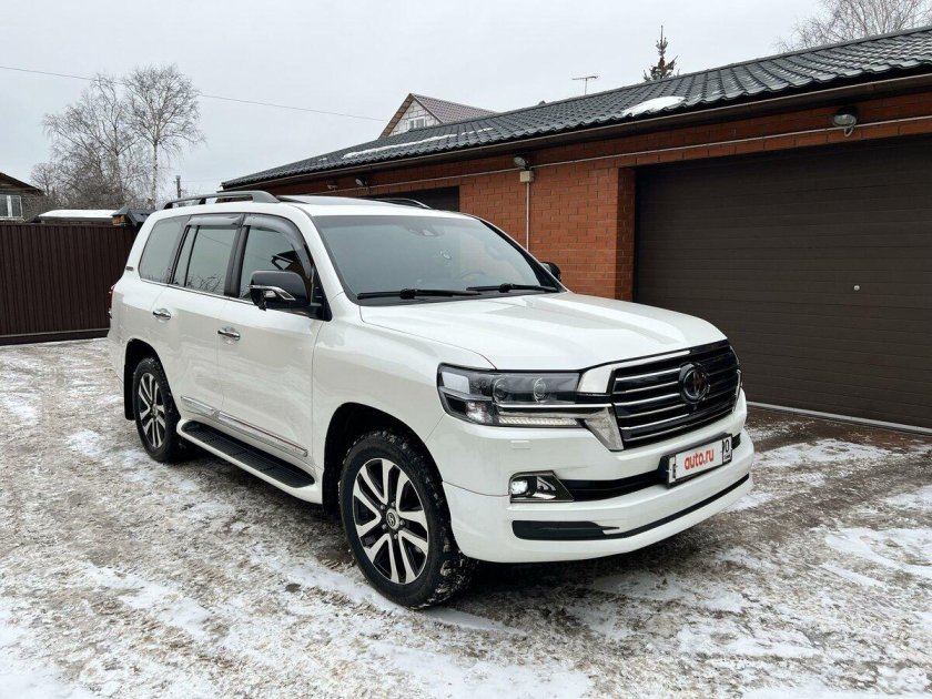 Тойота ленд Крузер 200 2018