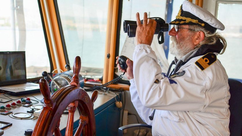 Лоцман - Капитан-судоводитель