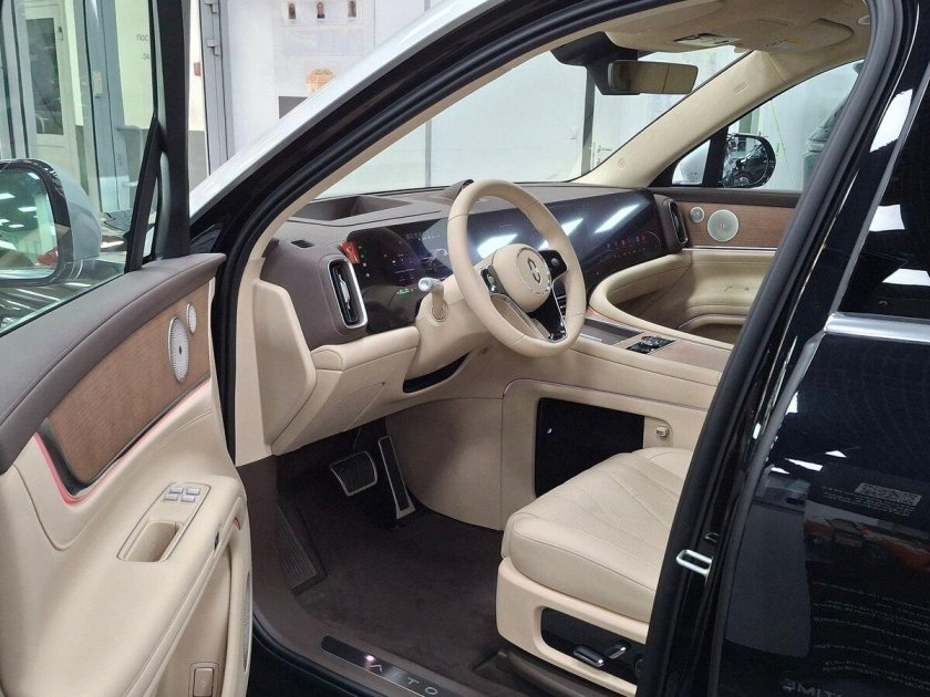 Автомобиль aito