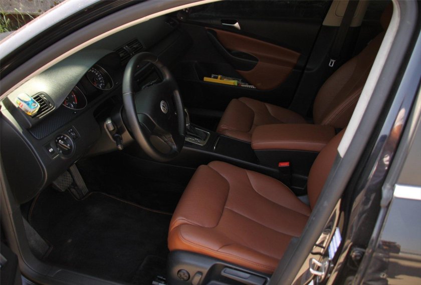 Фольксваген Пассат б6 кожаный салон