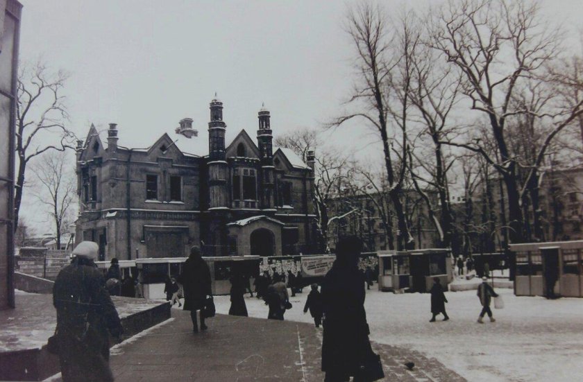 Район метро черная речка