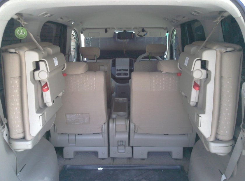 Ниссан Серена с25