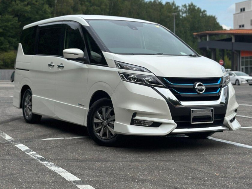 Nissan Serena 2018