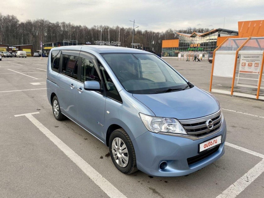 Ниссан серена с26