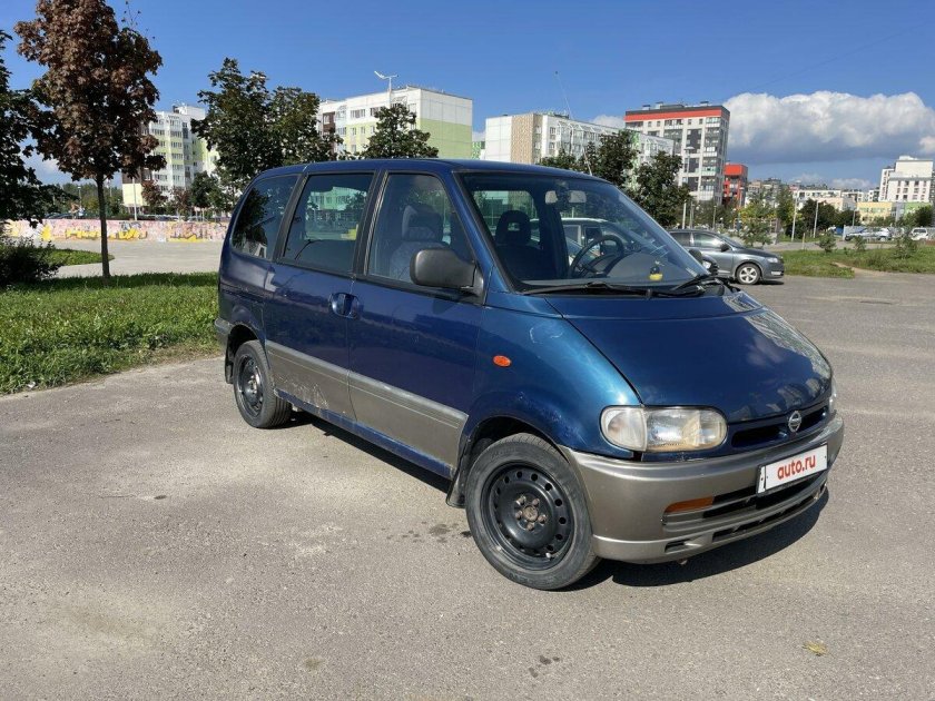 Ниссан серена 1997г