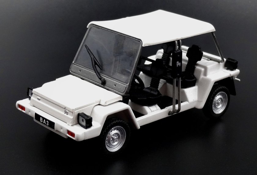 Сборная модель автомобиль