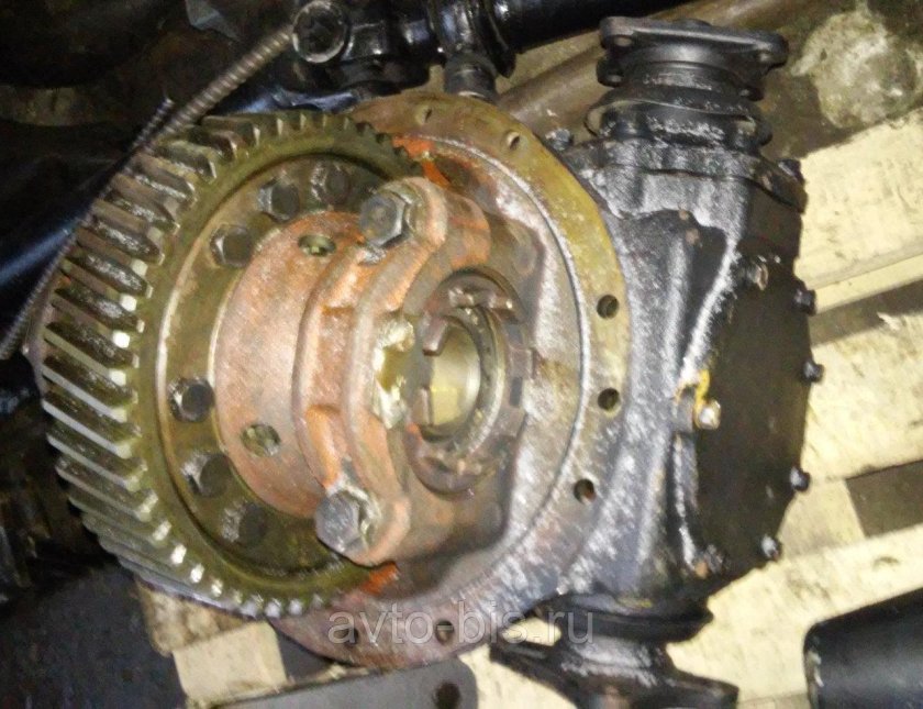 Передний редуктор ЗИЛ 131
