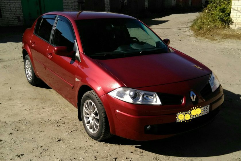 Рено Меган 2 красный