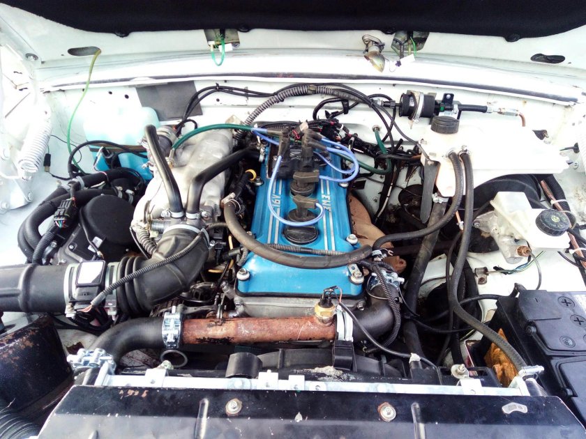 Подкапотка Волга 3110 402