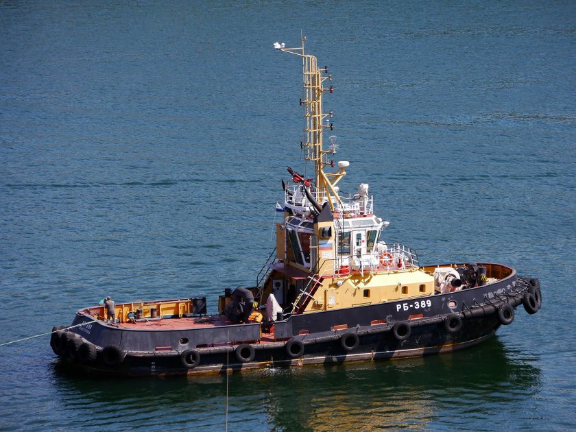 Рейдовый буксир "РБ-389"