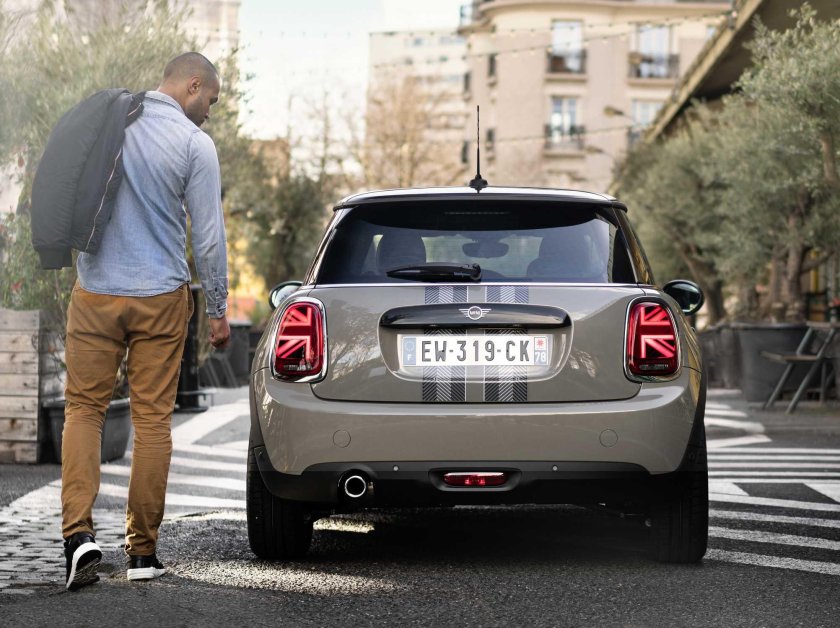 Mini cooper вид сзади