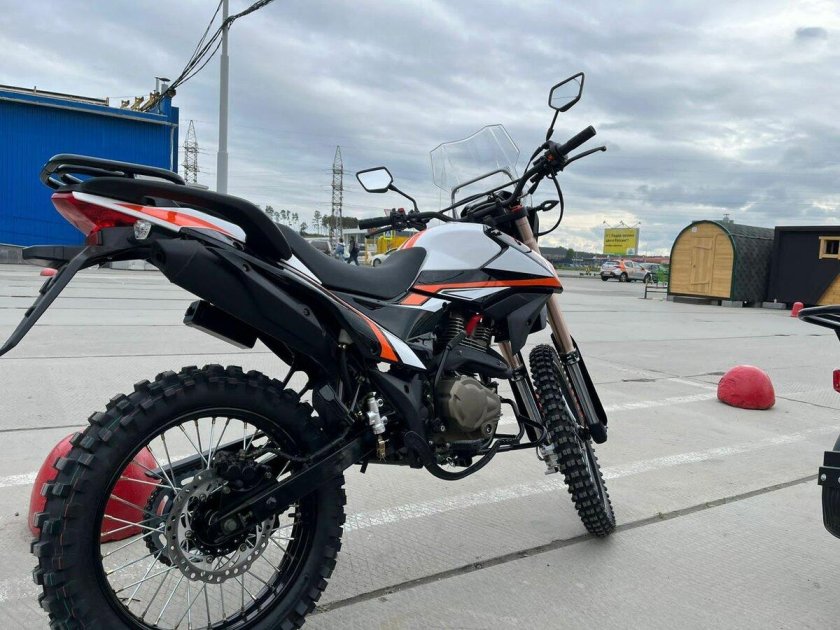 Мотоцикл 250 эндуро двухместный hawk dlx efi change