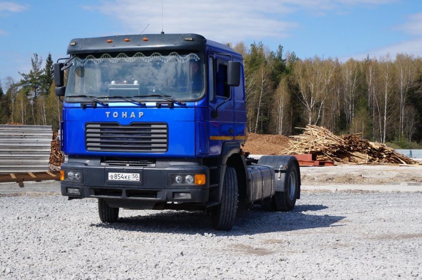Седельный тягач Тонар