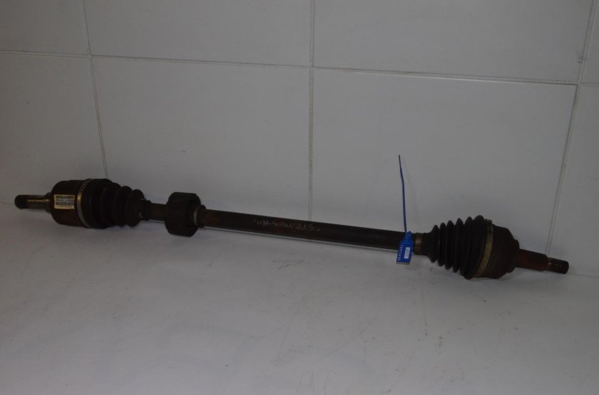 Вал полуоси