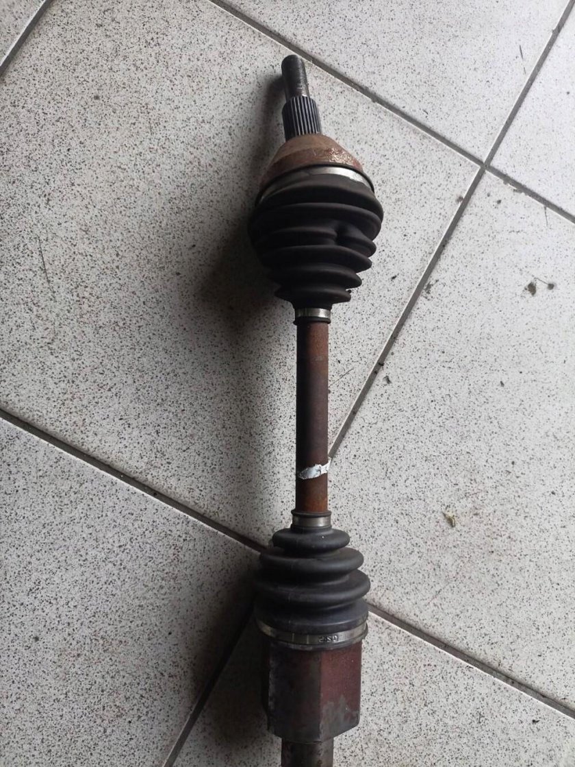 Привод передних