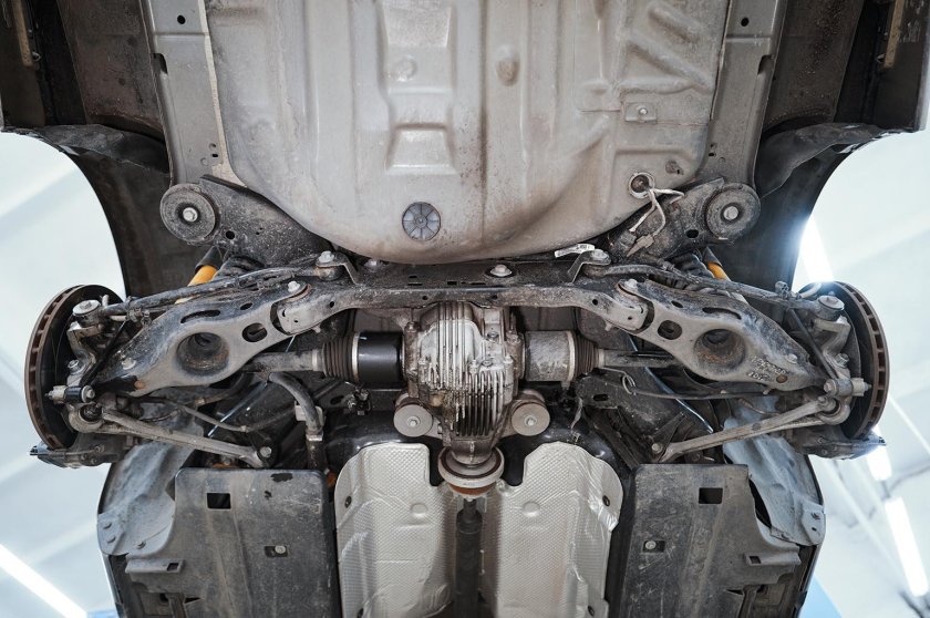 Dodge Challenger задняя подвеска