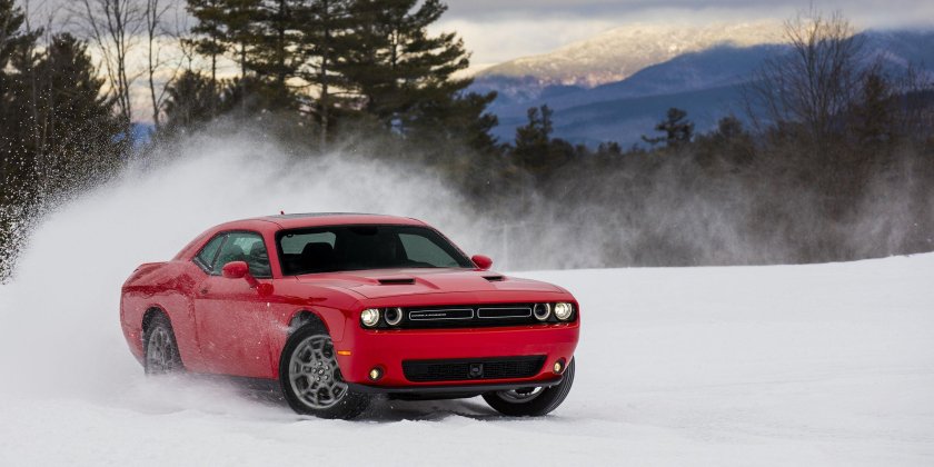 Dodge Challenger gt AWD