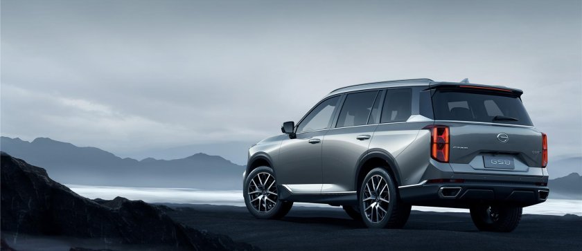 Автомобиль gac gs 8
