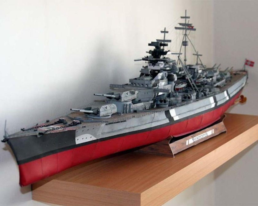 Модель Бисмарка 1 200