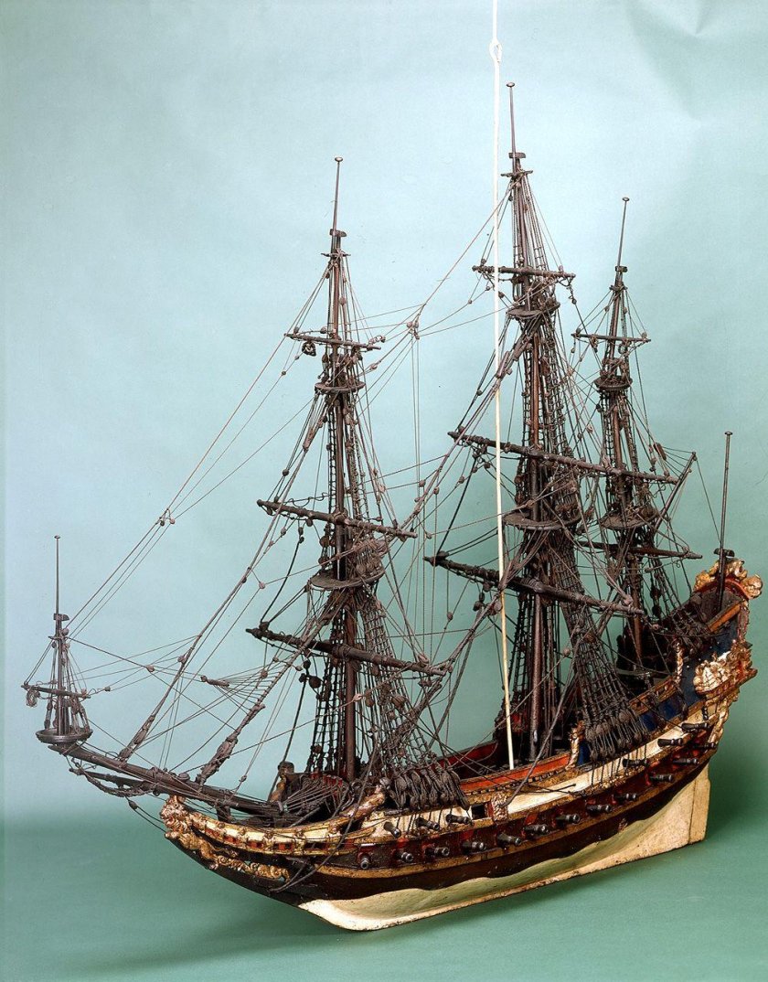 Модель парусника галеон альбатрос