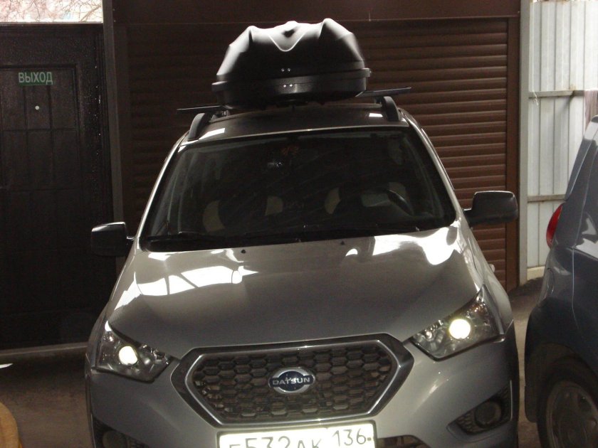 Датсун Мидо с рейлингами