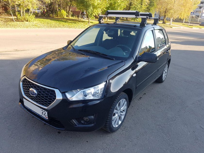 Датсун Мидо с рейлингами