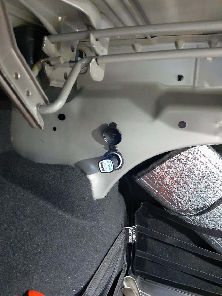 Концевик багажника Датсун