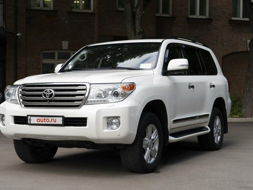 Toyota Land Cruiser 200 2015