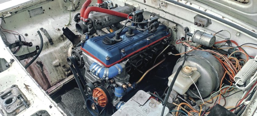 ГАЗ 24 С двигателем от Toyota