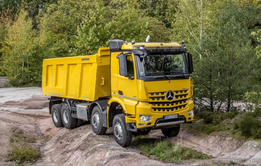 Mercedes-Benz Arocs самосвал