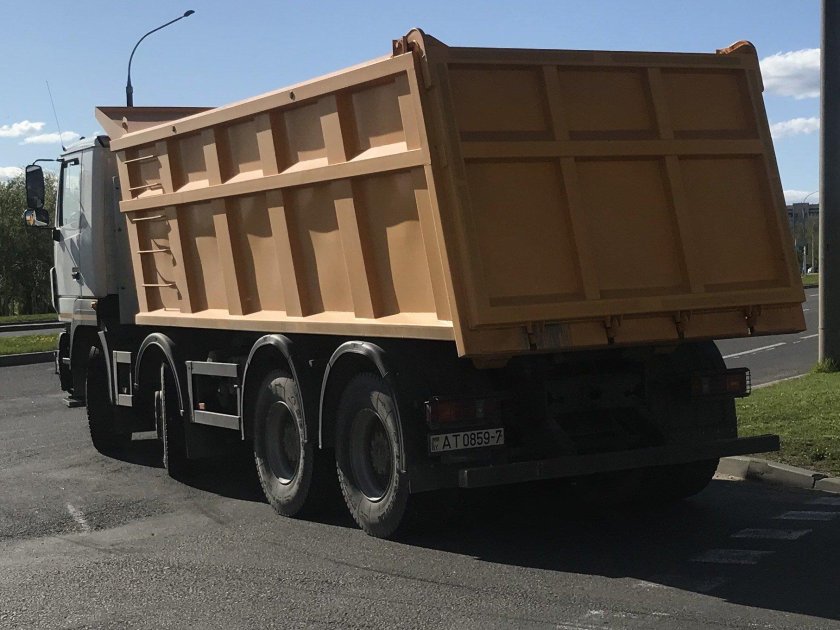 МАЗ 6516 самосвал