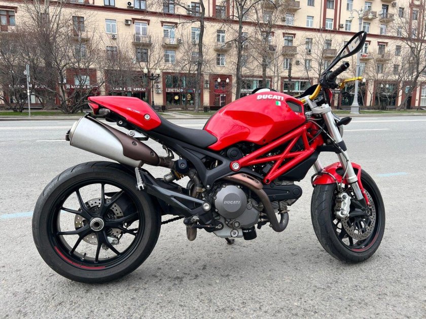 Ducati monster 796 2013