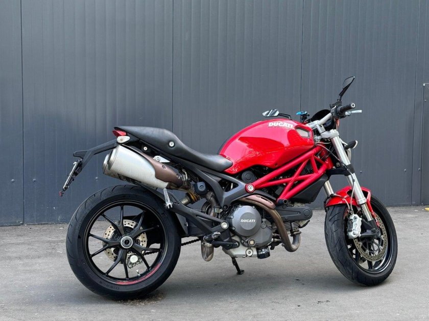 Ducati monster 796