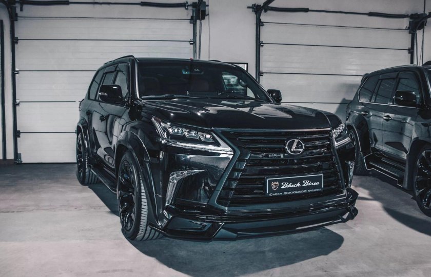 Lexus LX 570 Wald 2017